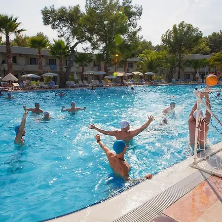 リゾート Tac'un Nisa 3*