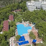 Tac'un Nisa 3*