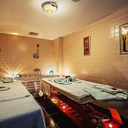 Tac'un Nisa 3* Текирова