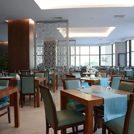 Tac'un Nisa 3* Текирова