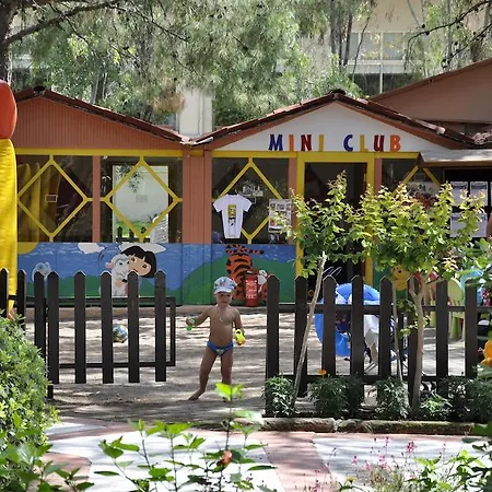 Tac'un Nisa 3* Текирова